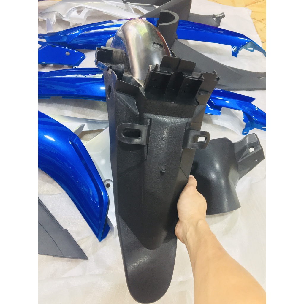 Dàn áo xe SIRIUS màu BẠC - XANH GP , nhựa ABS cao cấp