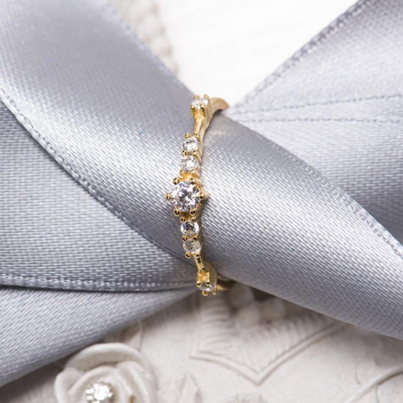 Nhẫn mạ vàng đính đá xinh xắn cho nữ