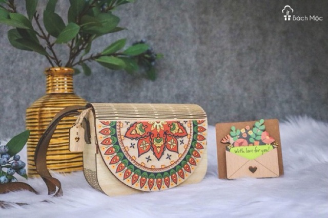 Túi xách gỗ hoạ tiết dân tộc