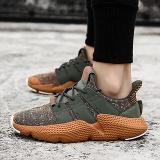 Men's running shoes with ventilation