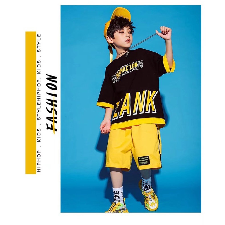 Set Đồ Mùa Hè 2 Món Gồm Áo Thun Dáng Rộng Và Quần Ngắn Mỏng 5 Tấc Cho Bé Trai