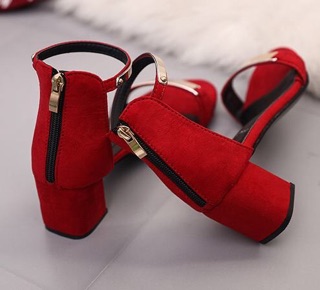 Sandal lấp lánh đen 39 - chat trc khi đặt hàng