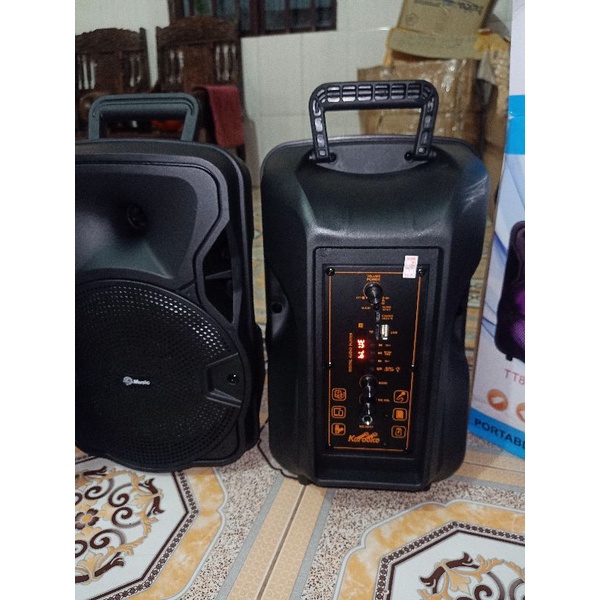 Loa bluetooth 2 tấc nghe nhạc .tặng kèm mic dây