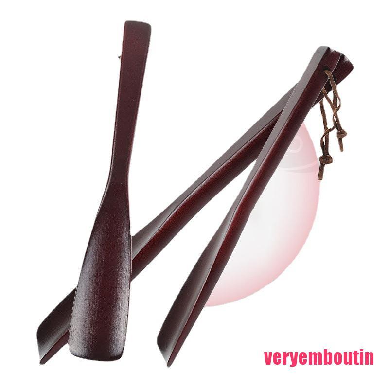 Dụng Cụ Hỗ Trợ Mang Giày Bằng Gỗ Với Tay Cầm Dài Tiện Dụng