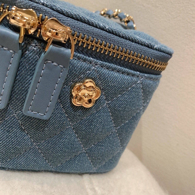 Túi Đeo Chéo Một Bên Vai Mini Chất Liệu Denim Màu Xanh Dương Phong Cách Mới Cao Cấp Dễ Phối Đồ