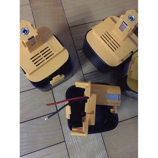 Vỏ pin mới national 12v ( diy sẵn )