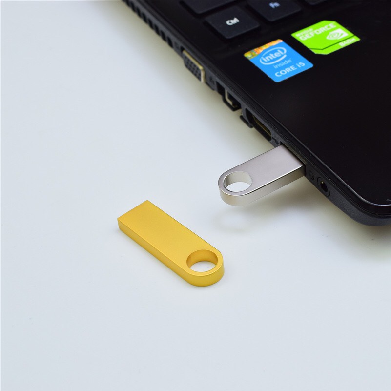 USB Chuyên Dụng Cho Ô Tô 4GB/8GB/16GB/32GB Sẵn 1000 Bài Tuyển Chọn Cắm Là Nghe CARZONE.TOP