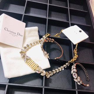 Set khuyên và choker Dior đá sang chảnh