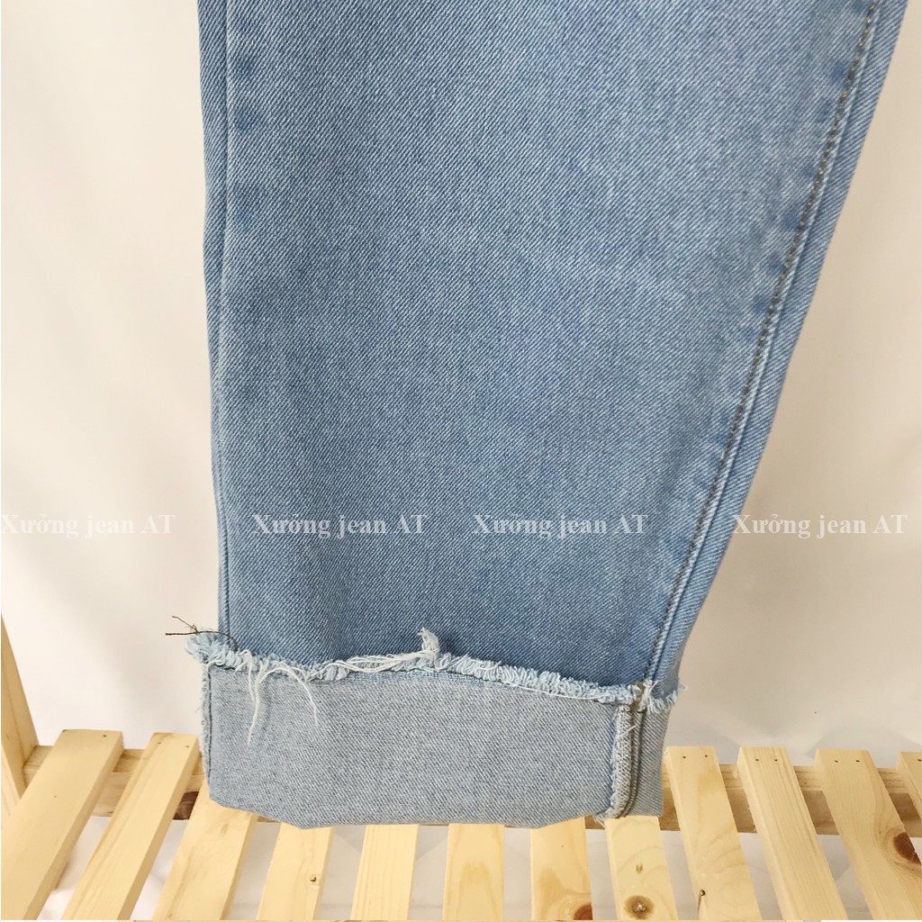 Quần Jeans Nữ Ống Suông Rộng Gập Gấu Chất Bò Phối Rách Hông Màu Xanh Nhạt - 426