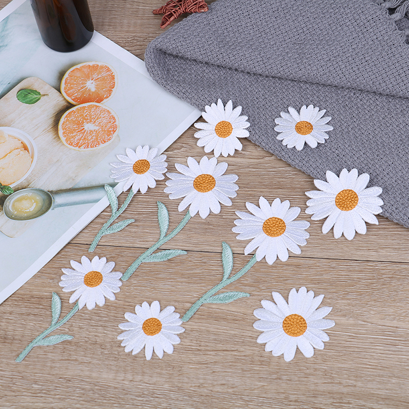 Sticker Ủi Thêu Hình Hoa Cúc Xinh Xắn