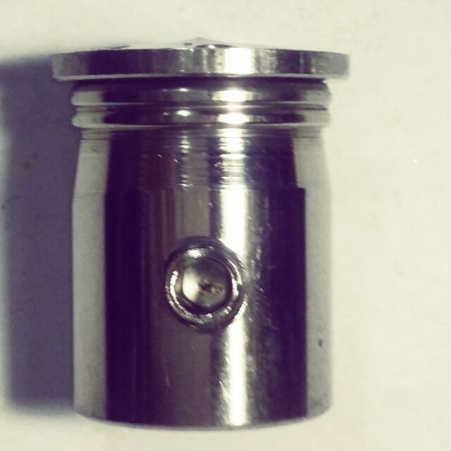 Chụp giò đạp inox...