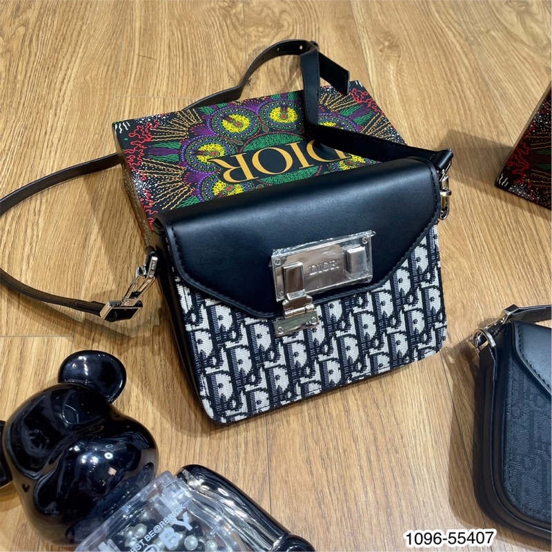 Túi Đeo Chéo Nữ DO Logo Thêu Cao Cấp - Túi Đeo Mini Unisex DO Cao Cấp