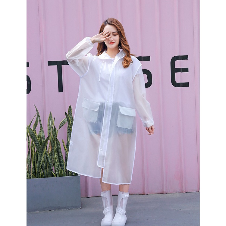Áo đi mưa có kính chắn trong suốt