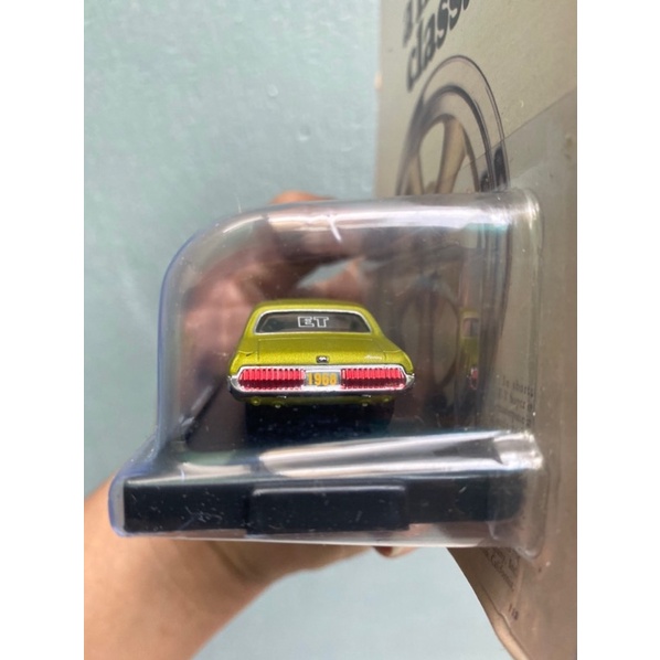 M2 Machines - 1968 Mercury Cougar - Xe mô hình tỉ lệ 1/64