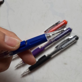 Bút chì bấm thân giữa Pentel 0.7/0.9
