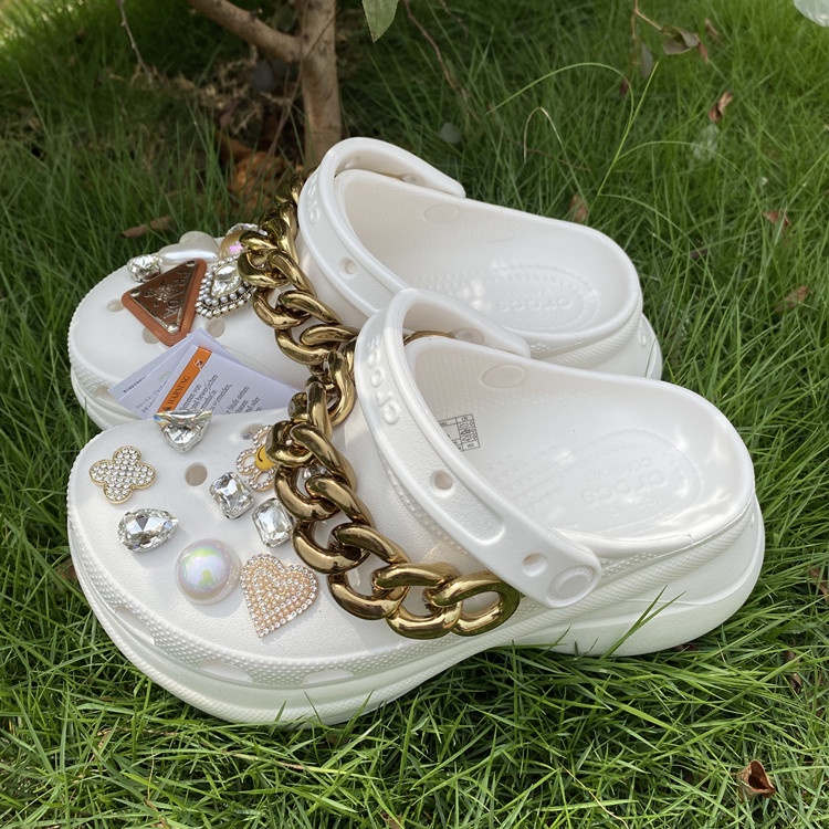 Nền tảng giày cao gót chuỗi thời trang mới của Crocs