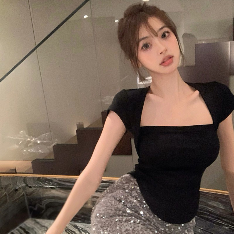 Áo Thun Croptop Cổ Vuông Tay Ngắn Màu Trơn Phong Cách Thời Trang Hàn Quốc Dành Cho Nữ