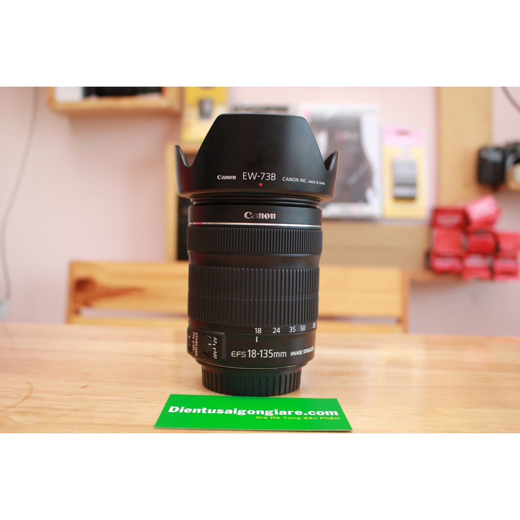 Lens canon EF-S 18-135mm F/3.5-5.6 IS STM