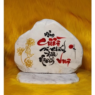 Thư pháp viết trên đá Kích thươc: 22x12x19cm