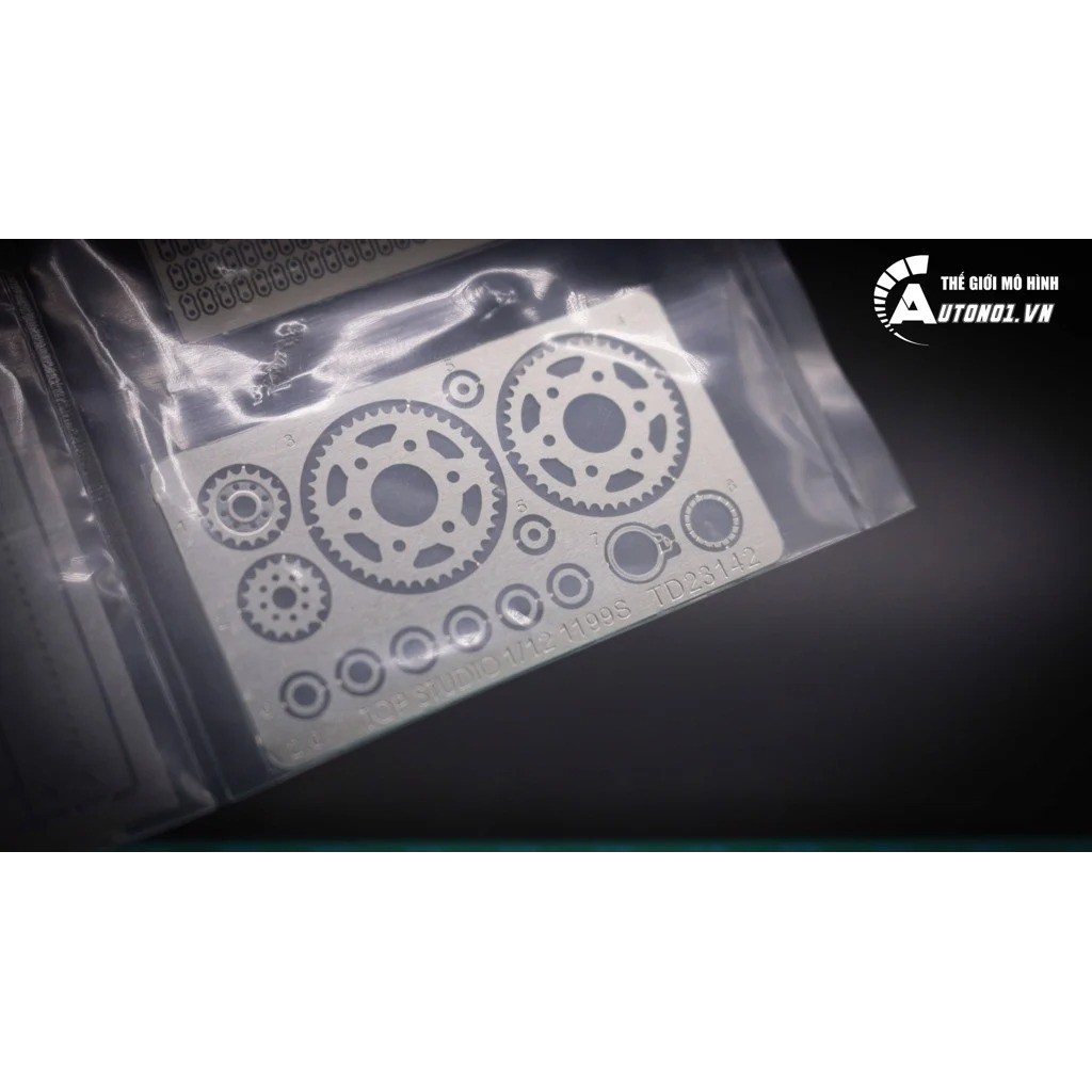 PHỤ KIỆN ĐỘ SÊN KIM LOẠI CHUYỂN ĐỘNG ĐƯỢC DÀNH CHO XE DUCATI 1199 TD23142 1:12 TOP STUDIO 7298