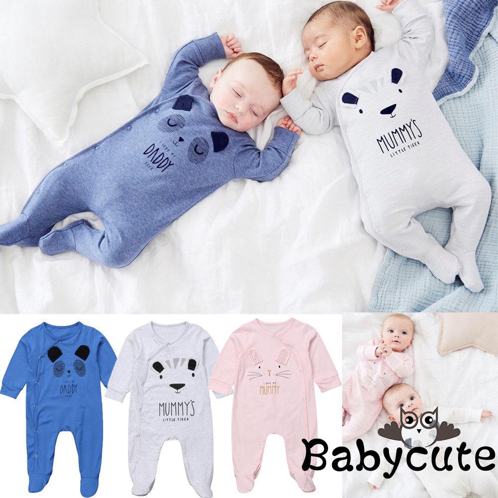 Bộ áo liền quần dài tay giữ ấm in hình con vật dễ thương cho bé
