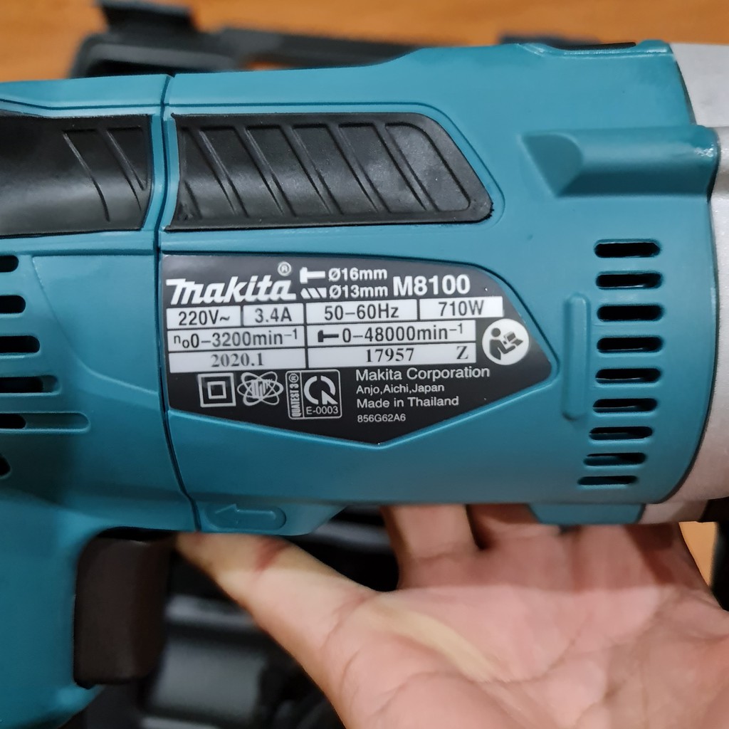 Máy Khoan búa Makita M8100KX2B (Kèm 26 phụ kiện)