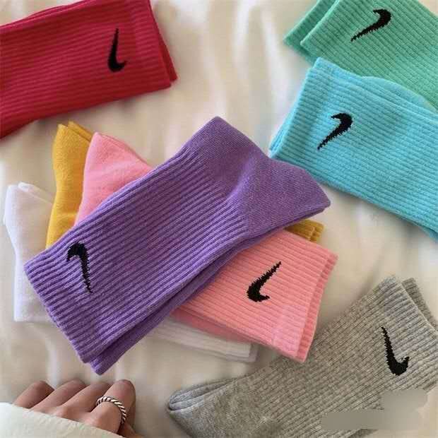 Đôi Vớ Họa Tiết Nike Thể Thao Chất Liệu Cotton Màu Sắc Kẹo Ngọt Dành Cho Nam Và Nữ | BigBuy360 - bigbuy360.vn