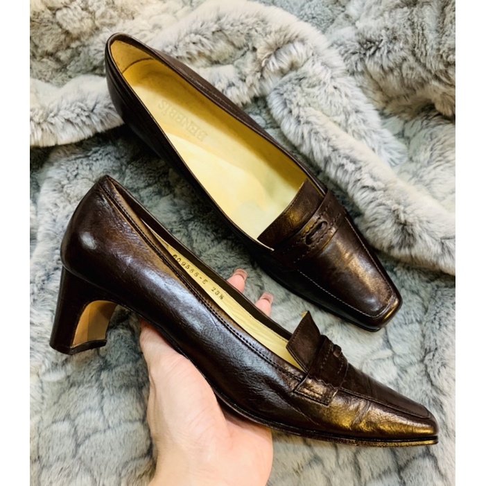 giày nữ 2hand size 37