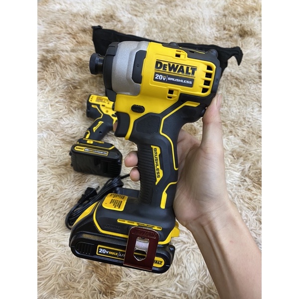 COMBO MÁY KHOAN PIN DEWALT DCK278C2 ATOMIC- HÀNG SÁCH TAY