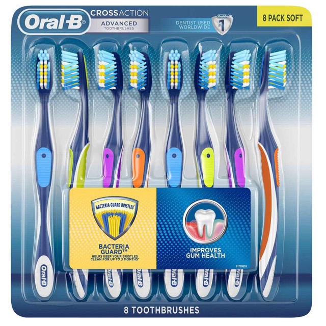 Bàn chải đánh răng Oral-B Cross Action Advanced Vĩ 8 cây