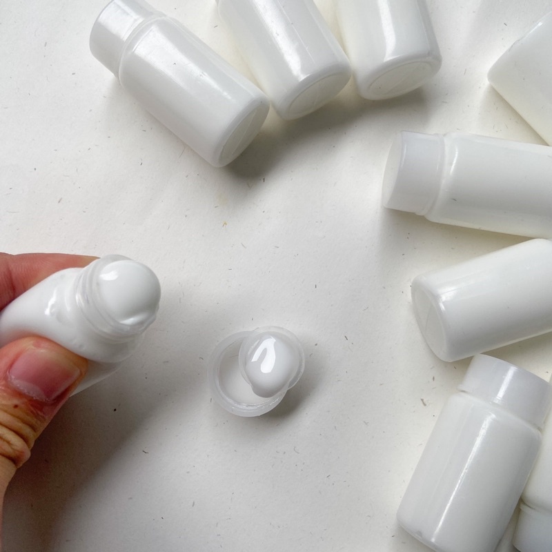 Keo sữa dán hình, dán giấy đa năng. Độ dính cao, an toàn, thân thiện hơn hồ dán thông thường