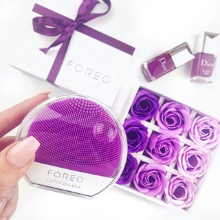 Máy rửa mặt Foreo Luna Play Plus (Màu tím)