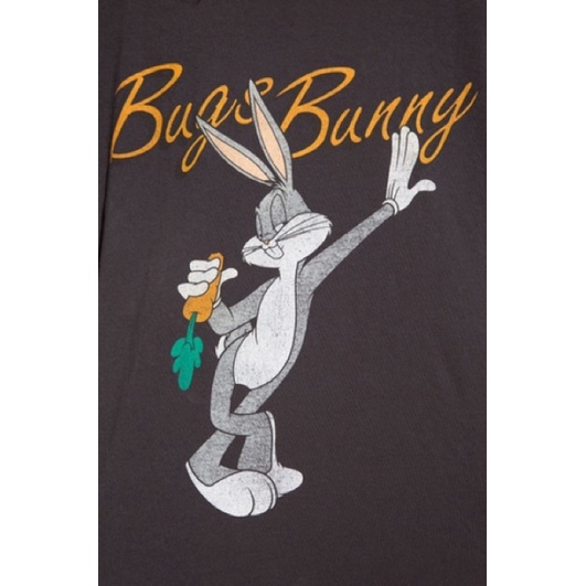 Áo phông hình thỏ Bugs form dáng oversized Brandy Melville
