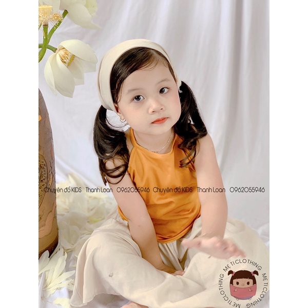 Yếm lụa chụp sen cho bé gái - 3 chi tiết ( váy- yếm -khăn)