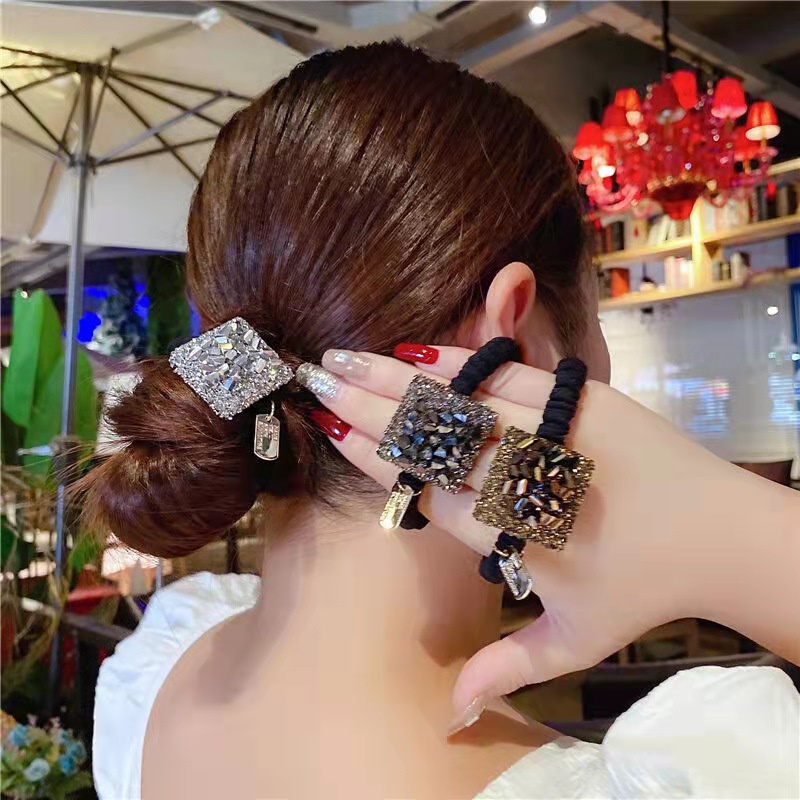 Dây Cột Tóc Cao Su Co Giãn Đính Pha Lê Đen Thời Trang Hàn Quốc Sang Trọng Dành Cho Bạn Nữ