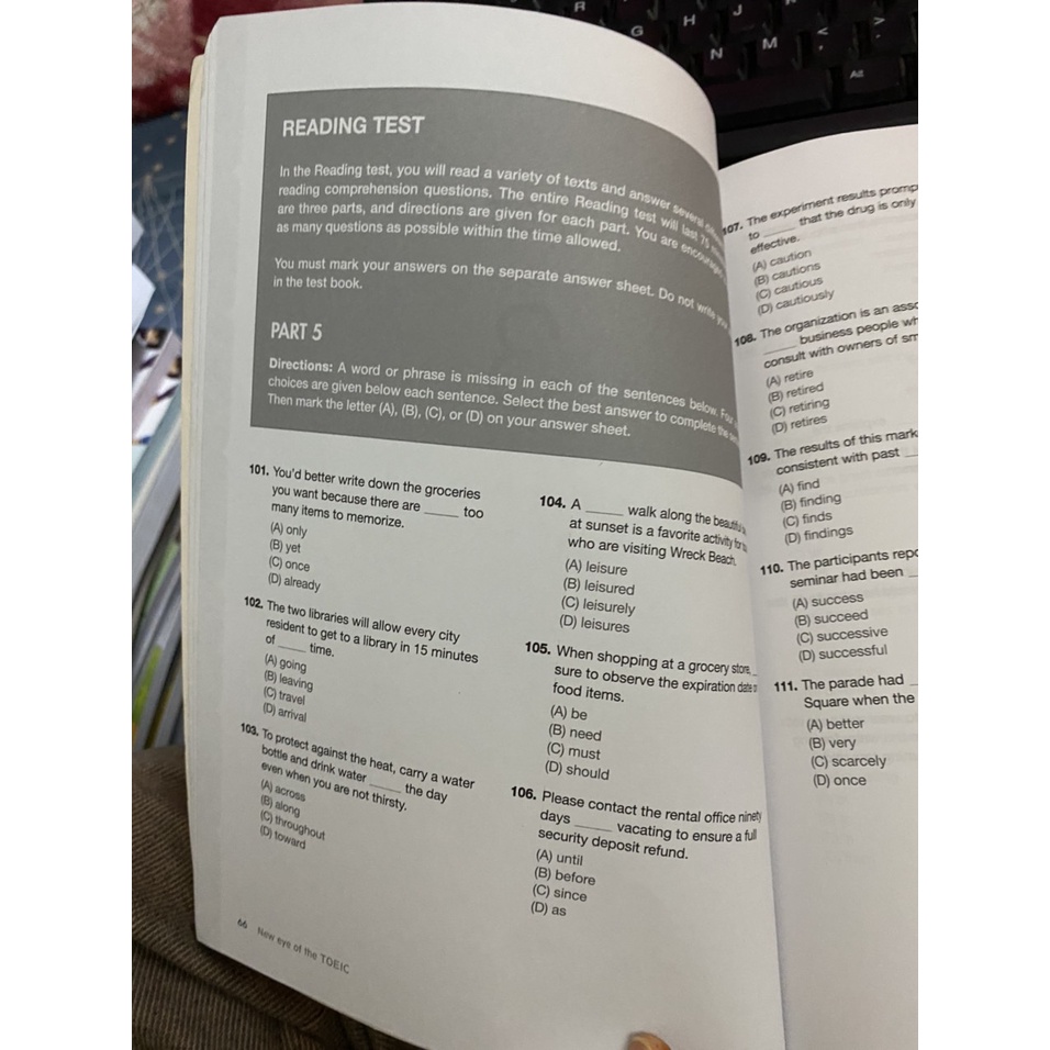 Sách - New eye of the toeic ( Nhân Trí Việt )