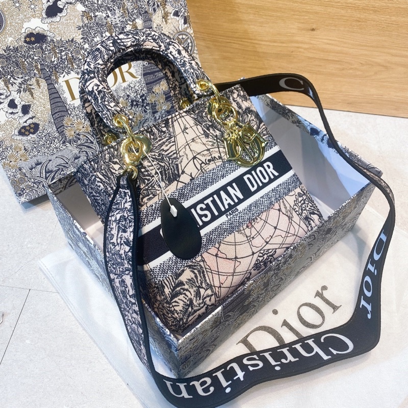 Túi xách đeo chéo nữ