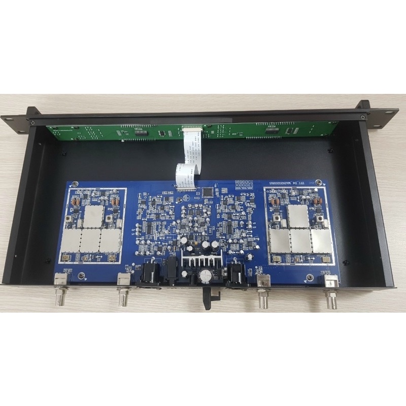 Micro không dây Shure UR3600plus