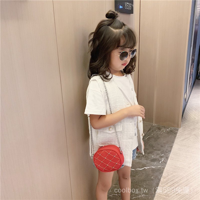 Túi đeo chéo hình tròn nhỏ nhắn xinh xắn màu sắc đơn giản dễ phối đồ thời trang phong cách Harajuku cho bé