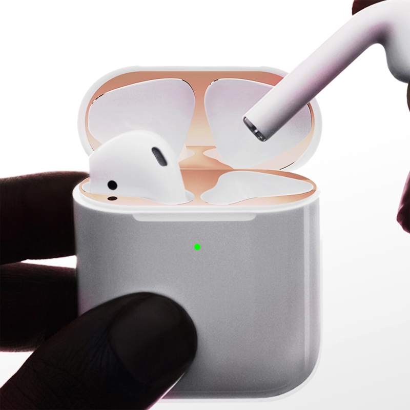 Miếng bảo vệ hộp sạc tai nghe Apple Airpods 2 chống bụi bằng kim loại