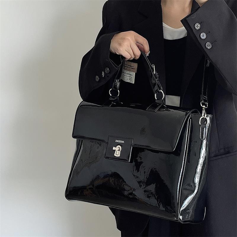 Túi Đeo Vai Cỡ Lớn Thời Trang Cho Nữ