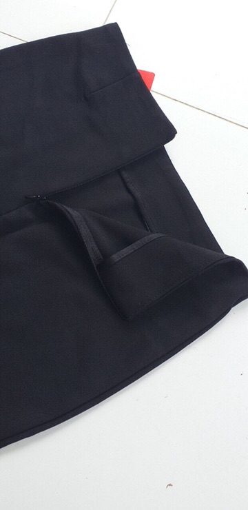 Chân váy bút chì dài kéo khoá xẻ sau umi | BigBuy360 - bigbuy360.vn