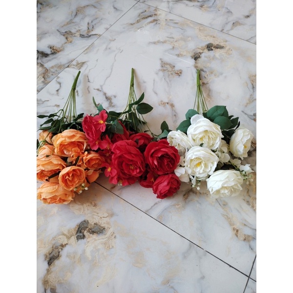 Cành hoa giả- Hoa Hồng trà giả gồm 7 bông to,4 bông nhỏ