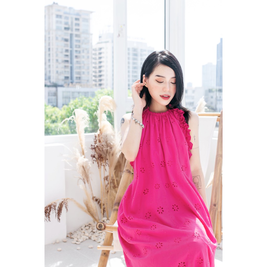 LIIN - Đầm Yếm Maxi Sexy Lace Dress 2 Lớp, Thiết Kế Nhẹ Nhàng, Nữ Tính V00866