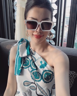 Áo lụa lệch vai