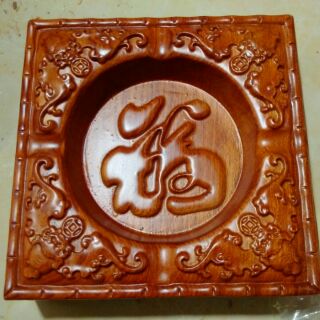 Gạt tàn gỗ hương đá nam phi