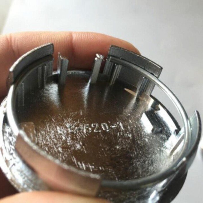 Sản Phẩm Logo chụp mâm, ốp lazang bánh xe ô tô Toyota đường kính 60mm .