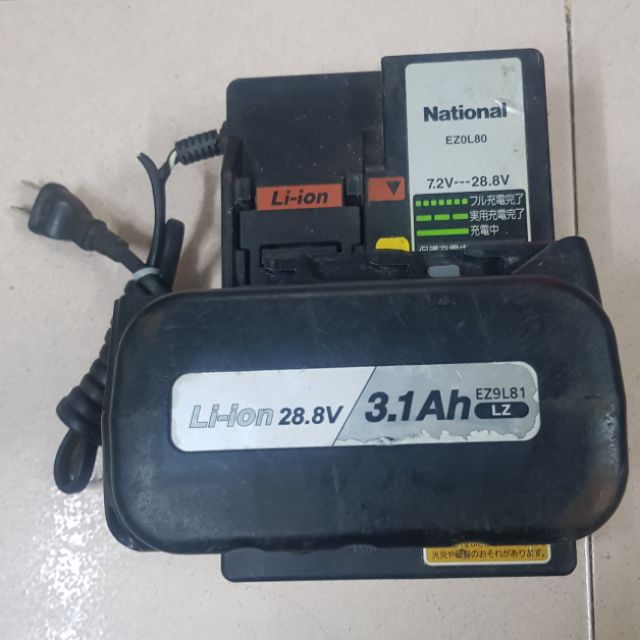 Pin Zin PANASONIC EZ9L81 + Sạc zin NATIONAL EZ0L80 made in JAPAN !!!