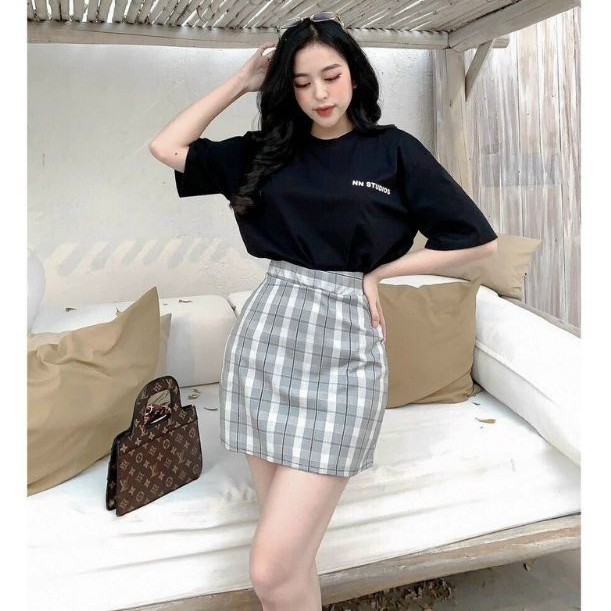 Set Chân Váy Kẻ Kèm Áo Phông Đen Xinh Xắn 💖FREESHIP💖 Set Áo Thun Nữ Mix Chân Váy Kẻ Caro Hot AD49