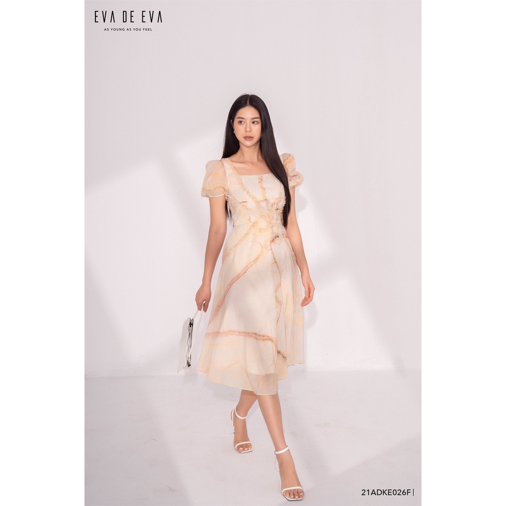 Đầm tay phồng cổ vuông dáng xòe Eva de Eva 21ADKE026F